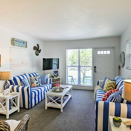 New Smyrna Beach Abode With Fire Pit, Walk To Beach! Villa Exteriör bild